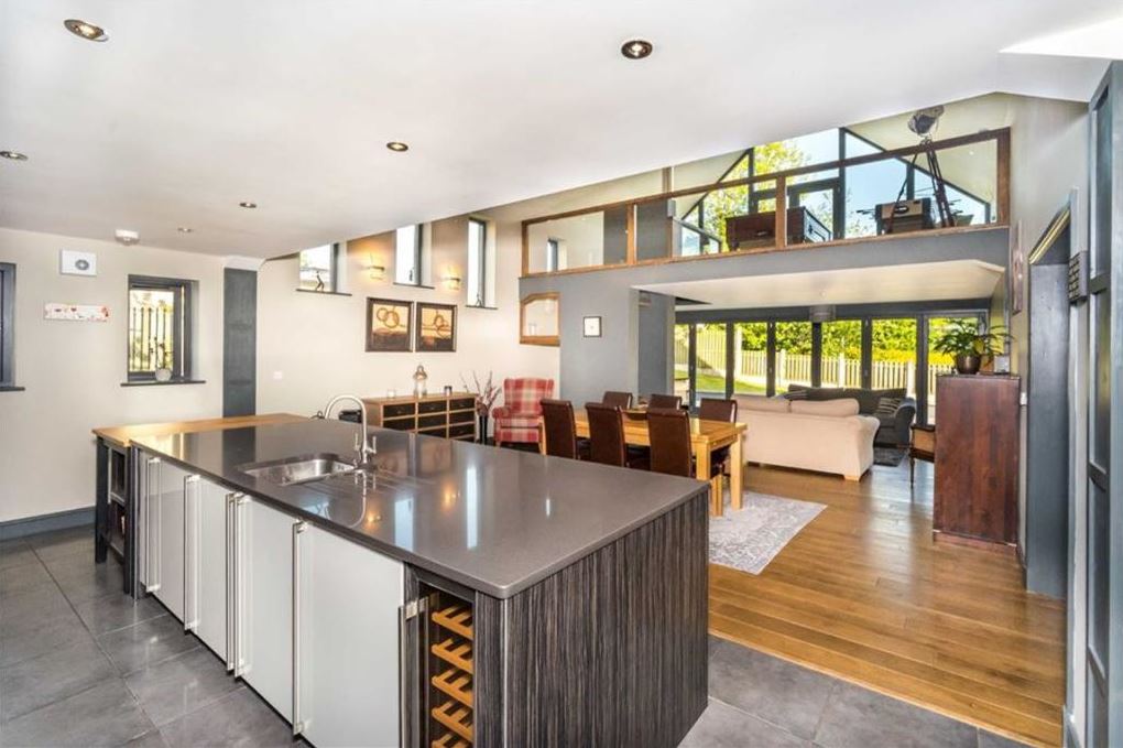 Red Raven Design project — open-plan interior